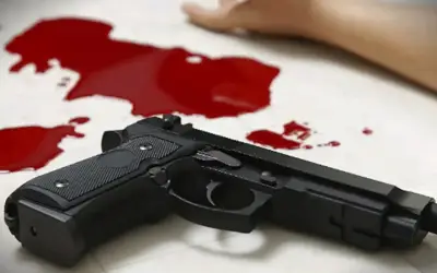 पति ने पहले पत्नी की हत्या की फिर खुद को गोली मारी