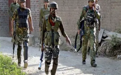 श्रीनगर में आतंकियों ने किया ग्रेनेड से हमला