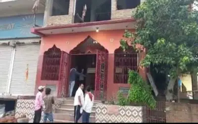 बिहार में पुजारी की गला रेतकर हत्या
