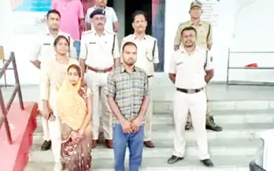 पति की हत्या करनेवाली पत्नी प्रेमी के साथ गिरफ्तार