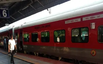 रेलवे की नई पॉलिसी से ट्रेन यात्रियों की शिकायतें होंगी दूर