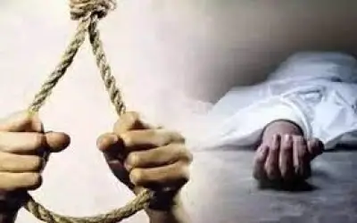जेल में दो कैदियों ने फंदा लगाकर आत्महत्या की