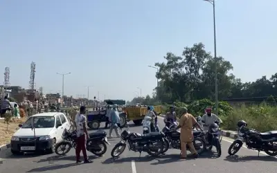 पंजाब में बिजली कटौती से नाराज़ किसानों ने नेशनल हाईवे किया जाम