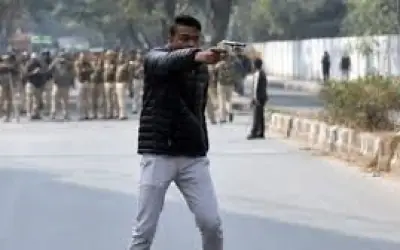 जामिया इलाके में फायरिंग, छात्र को लगी गोली