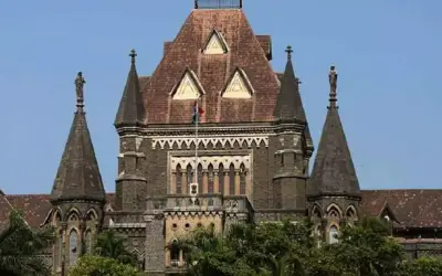 कंप्यूटर पर टाइप करने में एक मामूली गलती से मुंबई में एक शख्स को डेढ़ साल की जेल