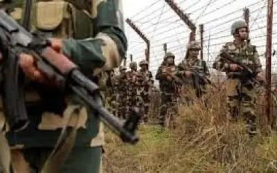 सीमा सुरक्षा बल ने पाकिस्तानी घुसपैठिए को मार गिराया