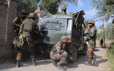 JK में लश्कर के दो आतंकी ढेर