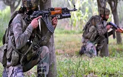 सुरक्षाबलों ने मुठभेड़ में किया एक आतंकी को ढेर, एक जवान शहीद