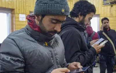 कश्मीर में मोबाइल इंटरनेट अस्थाई रूप से बंद