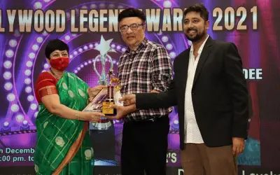 डॉ कृष्णा चौहान द्वारा तीसरे बॉलीवुड लीजेंड अवार्ड 2021 का शानदार आयोजन