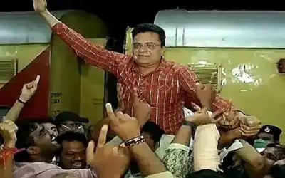 कराड में ट्रेन से जबरन उतार कर किरीट सोमैया किए गए गिरफ्तार