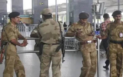 सीआईएसएफ जवान ने खुद को गोली मारकर जान दी
