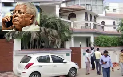 लैंड फॉर जॉब स्कैम मामले में लालू के करीबियों पर सीबीआई की कार्रवाई