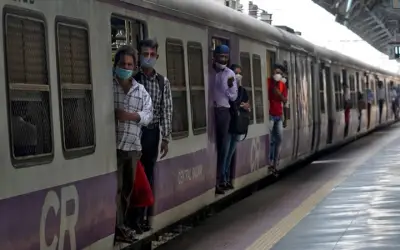 मुंबई लोकल ट्रेन में होंगे सीरियल ब्लास्ट, पुलिस को आया धमकी भरा कॉल