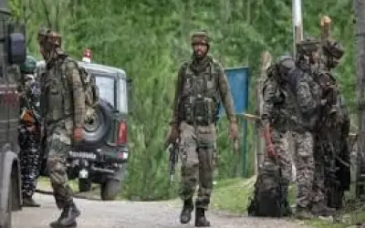 पुलवामा मुठभेड़ में एक जवान शहीद, एक आतंकी ढेर