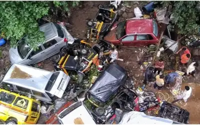 पुणे में मॉनसून ने बरपाया कहर