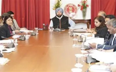 सरकारी कर्मचारियों को दो साल पहले ही रिटायर करेगी पंजाब की कांग्रेस सरकार