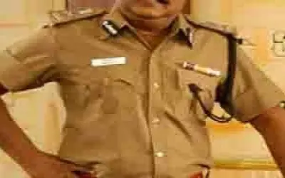 हत्या की साजिश रचने में पुलिसवाला गिरफ्तार