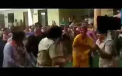 महिला पुलिसकर्मी का झिंगाट डांस वीडियो वायरल