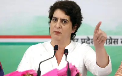 यूपी में कांग्रेस की सरकार आने पर छात्राओं को स्कूटी और स्मार्टफोन : प्रियंका