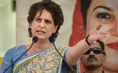 सरकार अर्थव्यवस्था पर भरोसा बनाए : प्रियंका