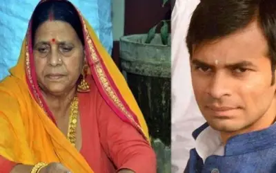 मां राबड़ी देवी से मिलकर भावुक हुए तेजप्रताप