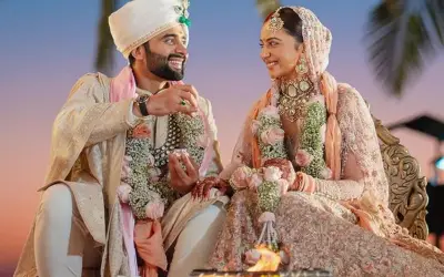 शादी के बाद एक दूसरे के हुए रकुल प्रीत सिंह और जैकी भगनानी