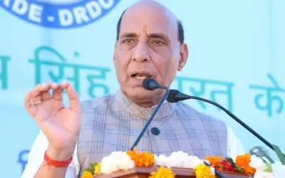 रक्षा मंत्री राजनाथ सिंह ने पाकिस्तान को दी चेतावनी