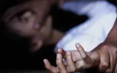 डॉक्टर ने किया नाबालिग मरीज से दुष्कर्म