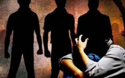 नौवीं की छात्रा के साथ गैंग रेप