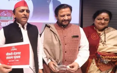 UP ELECTION 2022 : रातोंरात उम्मीदवार ने बदली पार्टी, कांग्रेस छोड़ सपा में शामिल हुईं सुप्रिया ऐरन
