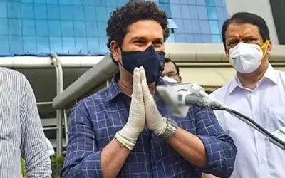 कोरोना से इलाज के लिए सचिन हुए अस्पताल में भर्ती