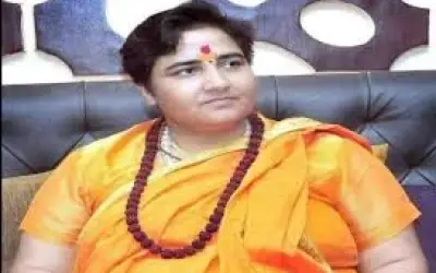 कोरोना से लड़ने के लिए साध्वी प्रज्ञा ने दिए एक करोड़