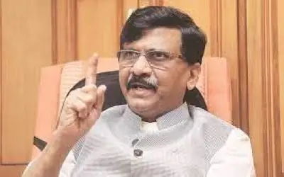 BJP की जीत में मायावती और ओवैसी का योगदान - शिवसेना