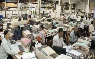 ग्रैच्युटी के नाम पर सरकार का बड़ा तोहफा