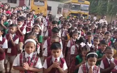 आज के दौर में विद्यार्थियों के लिए ज़रूरी है भारतीय संस्कृति और संस्कार का परिचय