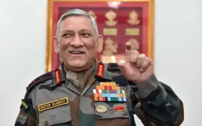 भारतीय सेना को खूबसूरत बालाओं से सावधान रहने की चेतावनी