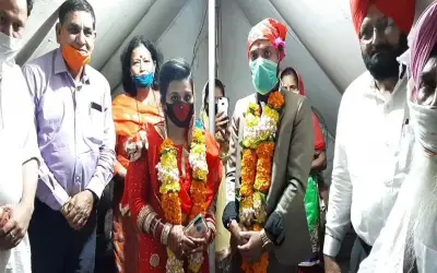 शादी में दूल्हा-दुल्हन के बीच लाॅकडाउन की गांठ