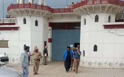 जेल से बाहर आए सिद्धू
