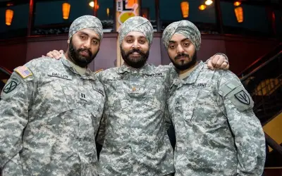 अमेरिकी नौसेना में दाढ़ी और पगड़ी में ट्रेनिंग चाहते हैं तीन सिख