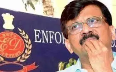 ईडी के सामने पेश हुए संजय राउत