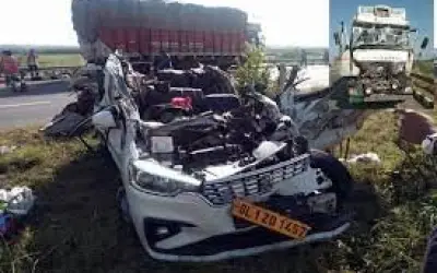 भीषण सड़क हादसे में एक ही परिवार के 8 लोगों की मौत