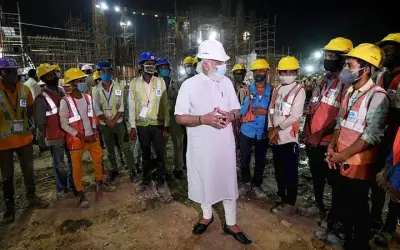 नए संसद भवन के निर्माण स्थल का प्रधानमंत्री मोदी ने किया निरीक्षण
