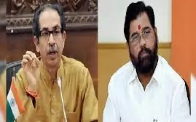 उद्धव गुट और शिंदे गुट में अब भी तू तू-मैं मैं जारी