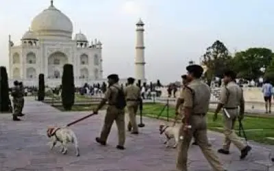 ताज महल को उड़ाने की धमकी फर्जी निकली