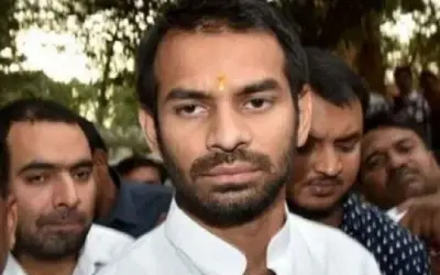 'लालू की रसोई' फूड रेस्टोरेंट के जरिये तेज प्रताप देशी अंदाज में खिलाएंगे खाना