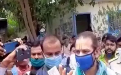 लॉकडाउन में गाड़ी रोकने पर भड़के तेजप्रताप
