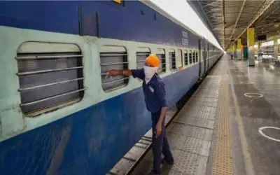 यात्रीगण कृपया ध्यान दें, 12 अगस्त तक सभी नियमित ट्रेनें रद्द