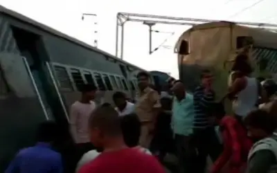 पटरियों से उतरी नई फरक्का एक्सप्रेस,  6 की मौत