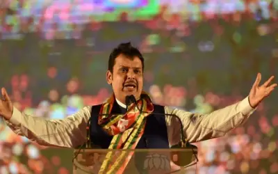 नागरिकता संशोधन बिल पर मुंबई में दो प्रदर्शन, फड़नवीस ने दिया विरोधियों को जवाब